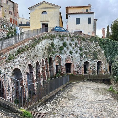 L'Angolo Del Barbacane Terricciola Экстерьер фото