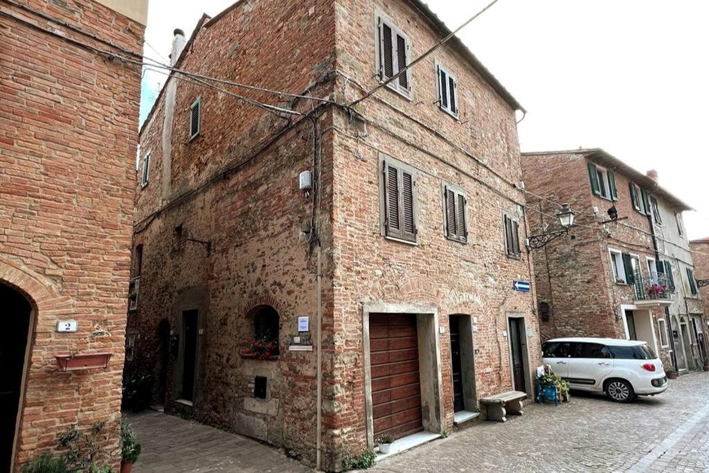 L'Angolo Del Barbacane Terricciola Экстерьер фото